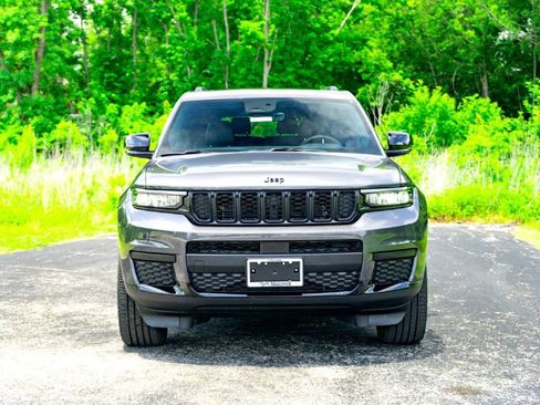 New 2025 Jeep Grand Cherokee L Altitude RWD image 5