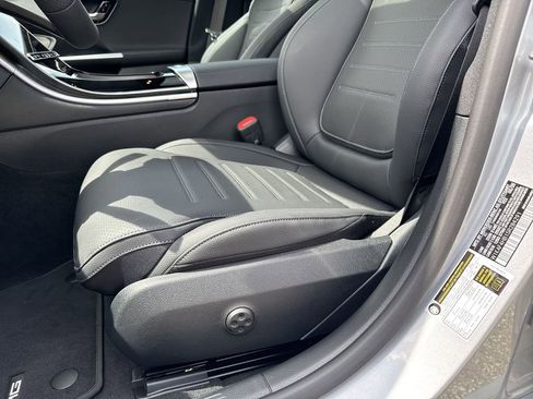 New 2025 Mercedes-Benz C 300 4MATIC Sedan image 16