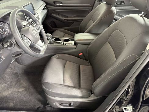 Used 2024 Nissan Altima 2.5 SV AWD/4WD image 7