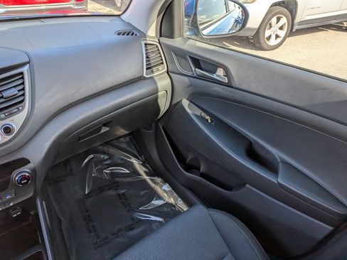 Used 2018 Hyundai Tucson Value FWD image 18