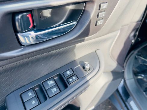 Used 2017 Subaru Outback 3.6R Limited image 27