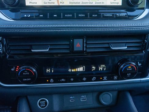 Used 2023 Nissan Rogue Platinum image 21