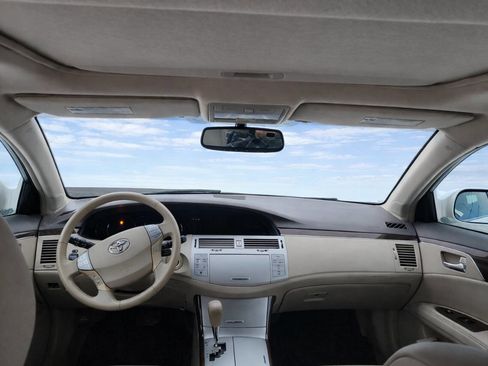 Used 2008 Toyota Avalon XLS image 19