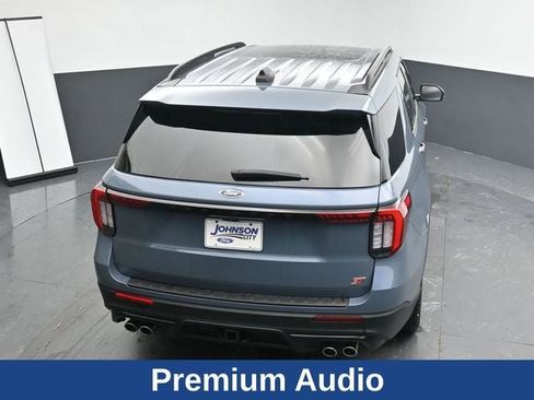 Used 2025 Ford Explorer ST image 26