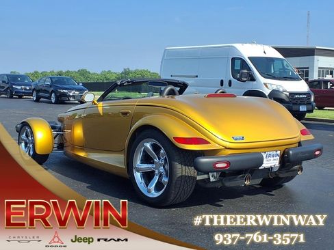 Used 2002 Chrysler Prowler image 14