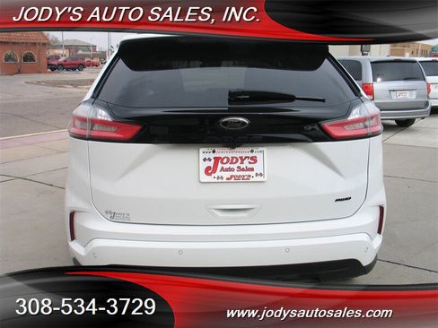Used 2024 Ford Edge SE w/ Black Appearance Package image 26