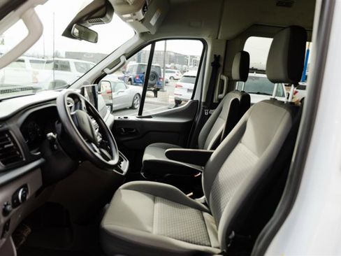 Used 2024 Ford Transit 350 XLT image 17
