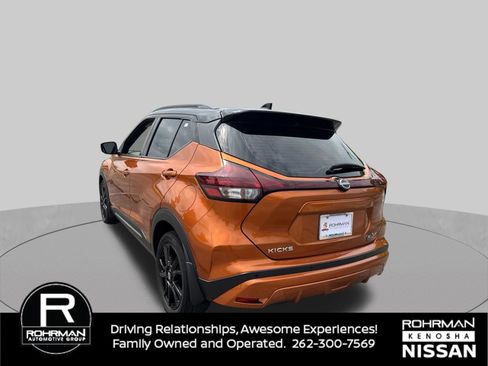 Used 2022 Nissan Kicks SR w/ Premium Package FWD image 9
