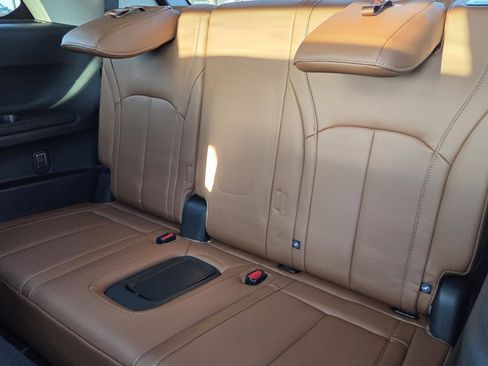 Used 2023 INFINITI QX60 Sensory w/ Vision Package image 32