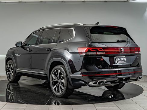 Used 2024 Volkswagen Atlas SEL Premium R-Line AWD/4WD image 7