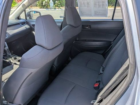 Used 2022 Toyota Corolla Cross LE AWD/4WD image 14