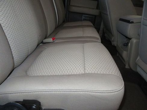 Used 2010 Ford F150 XLT image 29