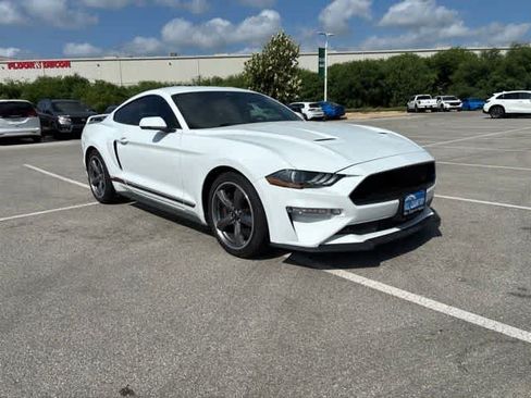 Used 2022 Ford Mustang GT Premium w/ GT Performance Package RWD image 7