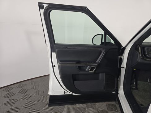 Used 2022 Rivian R1T Launch Edition AWD/4WD image 16