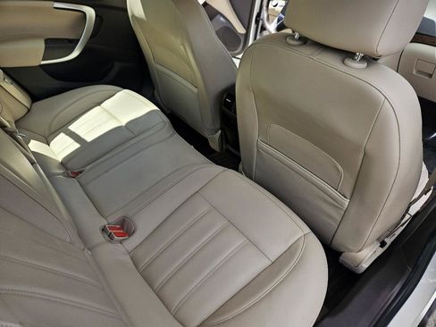 Used 2012 Buick Regal Leather FWD image 13