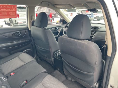 Certified 2020 Nissan Rogue S image 15