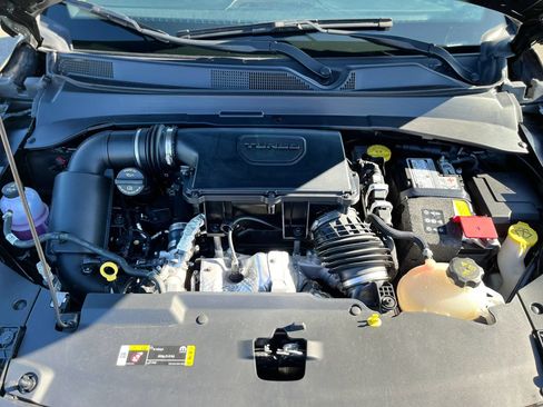 Used 2023 Jeep Compass Latitude AWD/4WD image 24