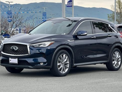 Used 2019 INFINITI QX50 Luxe w/ Navigation Package image 8