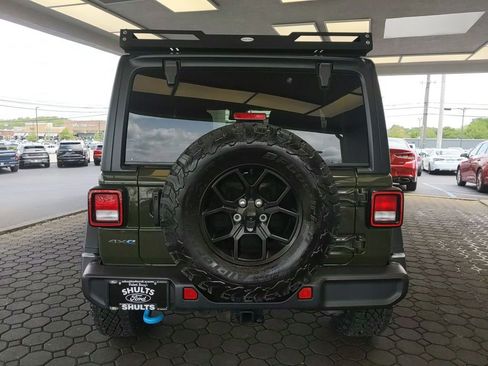 Used 2024 Jeep Wrangler Unlimited AWD/4WD image 7