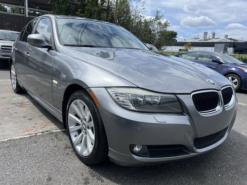Used 2011 BMW 328i xDrive Sedan AWD/4WD image 7