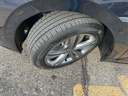 Used 2024 Volkswagen Jetta SE image 17