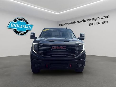 Used 2024 GMC Sierra 1500 AT4 w/ Technology Package AWD/4WD image 2