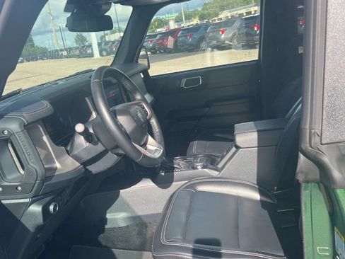 Used 2025 Ford Bronco Outer Banks AWD/4WD image 5