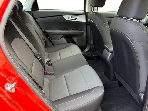 Certified 2022 Kia Forte LXS FWD image 10