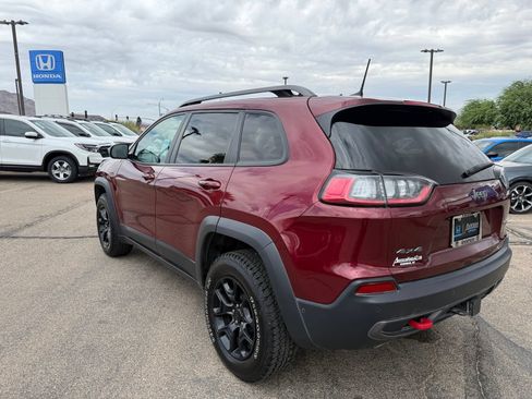 Used 2021 Jeep Cherokee Trailhawk w/ Technology Group AWD/4WD image 9
