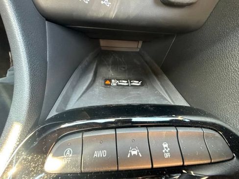 Used 2025 Buick Encore GX Sport Touring w/ Advanced Technology Package AWD/4WD image 16