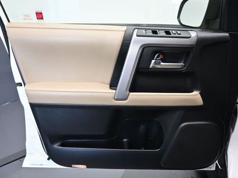 Used 2019 Toyota 4Runner SR5 image 9