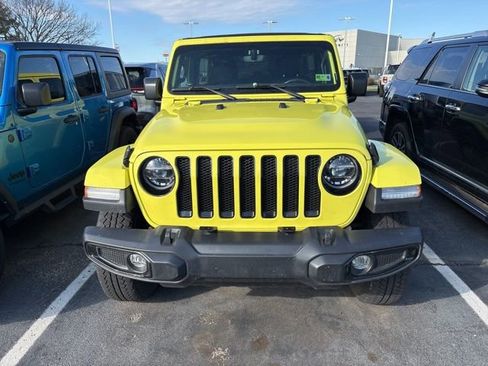 Used 2022 Jeep Wrangler Unlimited Sahara image 2