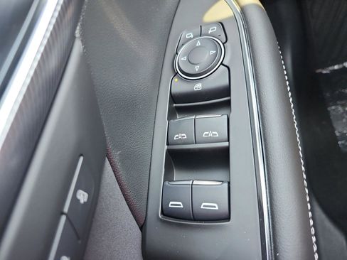 New 2025 Buick Envision Sport Touring image 17