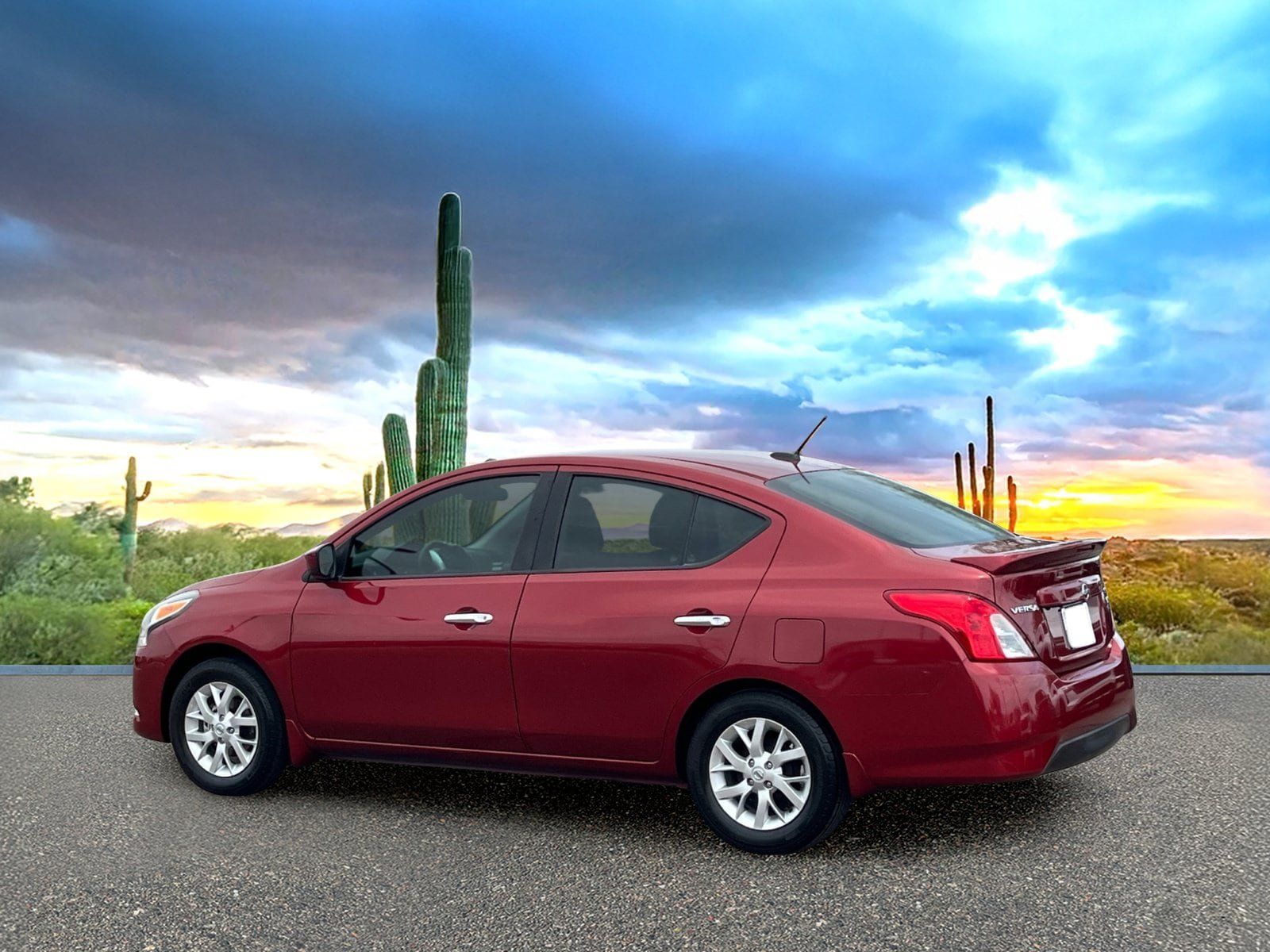 Used 2017 Nissan Versa SV w/ SV Special Edition Package FWD image 4