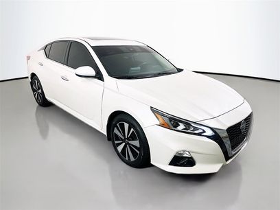 Used 2020 Nissan Altima 2.5 SV
