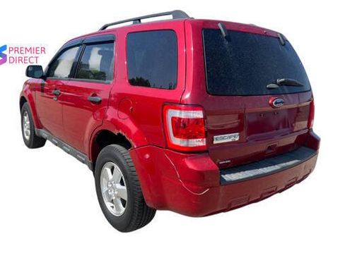 Used 2011 Ford Escape XLT w/ 201A Rapid Spec Order Code AWD/4WD image 3