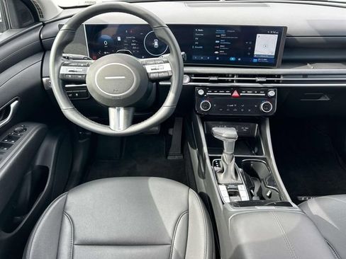 Certified 2025 Hyundai Tucson SEL FWD image 14