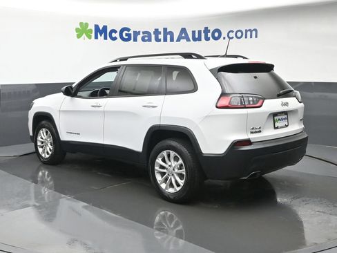 Used 2022 Jeep Cherokee Latitude Lux w/ Sun & Sound Group AWD/4WD image 24