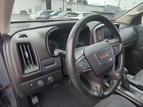 Certified 2022 GMC Canyon AT4 image 10