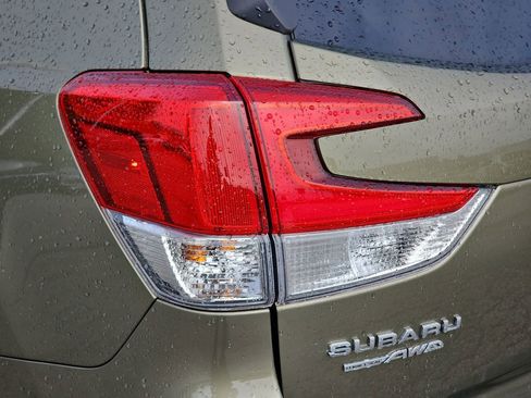 Certified 2024 Subaru Forester Premium AWD/4WD image 36