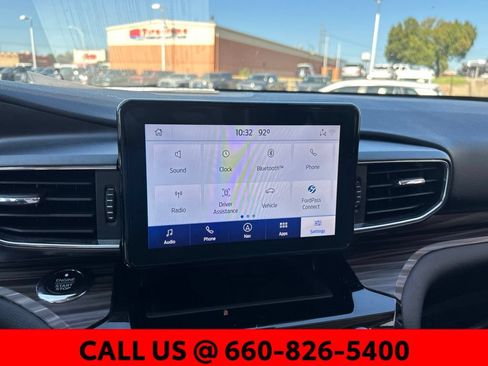 Used 2021 Ford Explorer Limited w/ Hybrid Equipment Group 310A AWD/4WD image 16