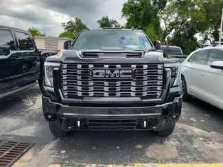 Used 2025 GMC Sierra 2500 Denali Ultimate AWD/4WD video 2