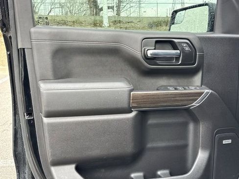 Used 2021 Chevrolet Silverado 1500 LT Trail Boss w/ Convenience Package II image 24