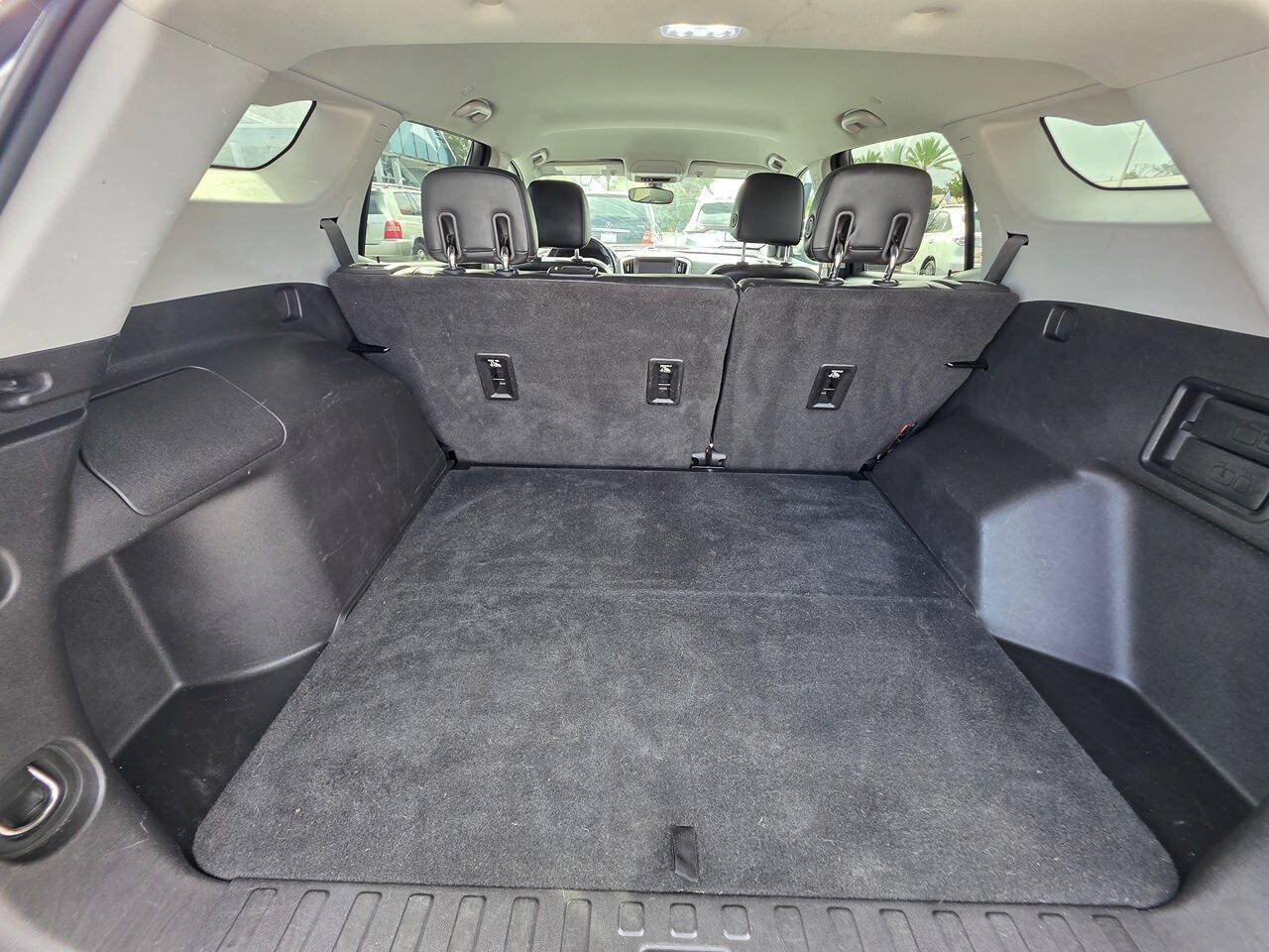 Used 2018 GMC Terrain SLT w/ Preferred Package FWD image 13