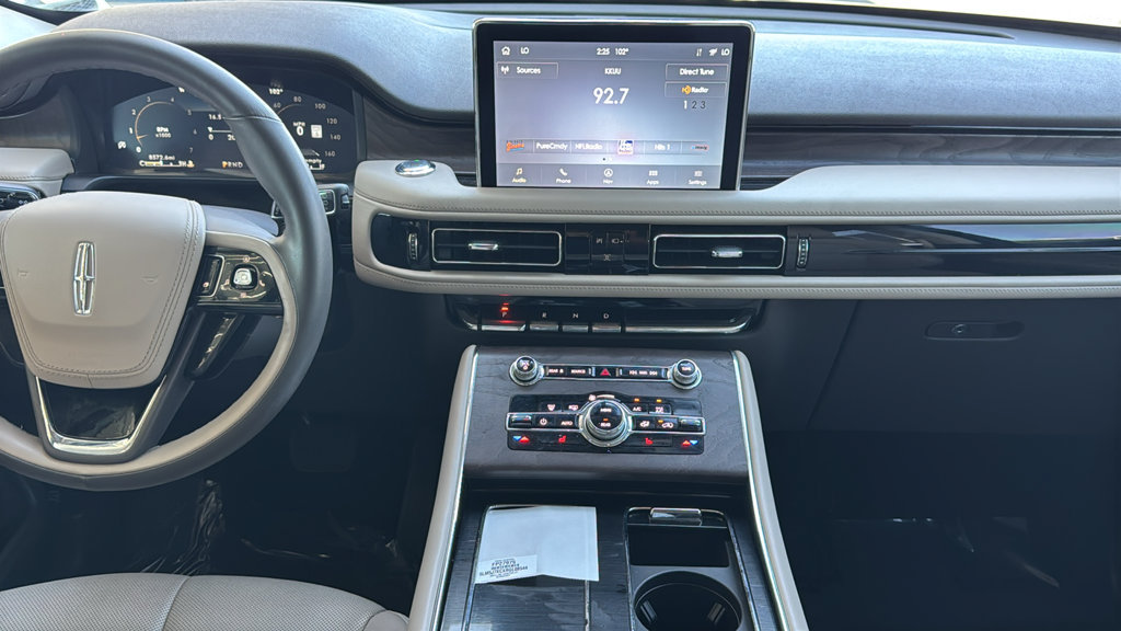 Used 2024 Lincoln Aviator Reserve w/ Jet Package AWD/4WD image 10