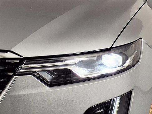 Certified 2025 Cadillac XT6 Premium Luxury image 26