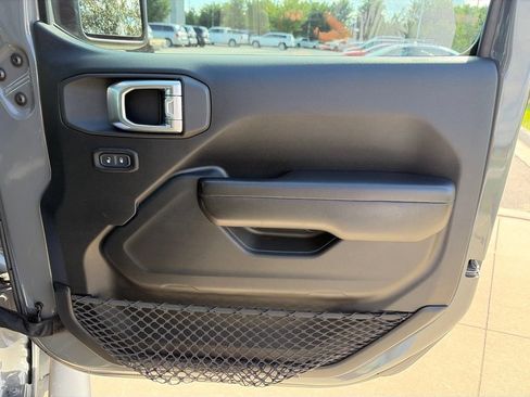 Used 2021 Jeep Wrangler Unlimited Sport AWD/4WD image 22