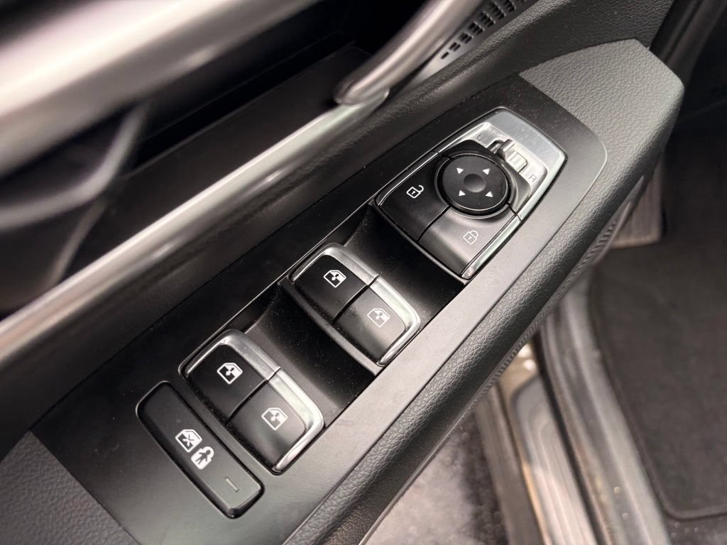 Used 2025 Kia Telluride S FWD image 12
