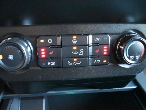 Used 2019 Ford F150 XLT w/ Equipment Group 302A Luxury image 34