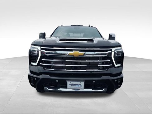 Used 2025 Chevrolet Silverado 3500 LTZ w/ LTZ Plus Package AWD/4WD image 8